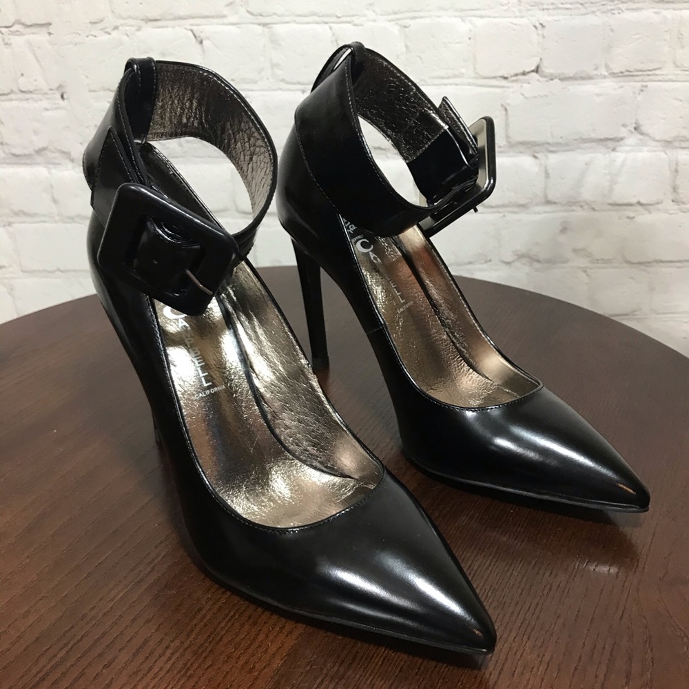 6.5 JEFFREY CAMPBELL LECHE ankle wrap patent pumps
